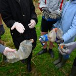 Ramassage de déchets par les jeunes collégiens